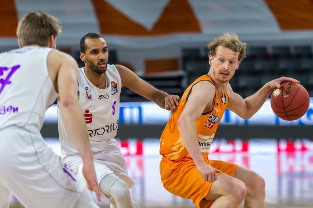 度比赛中失 度比赛中失