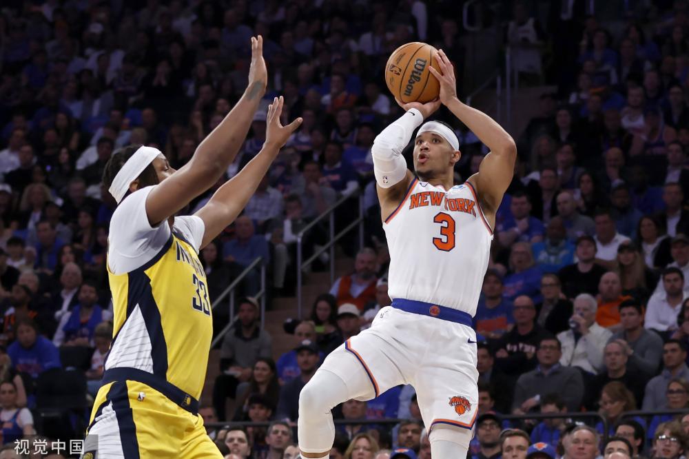 一位90后 一位90后